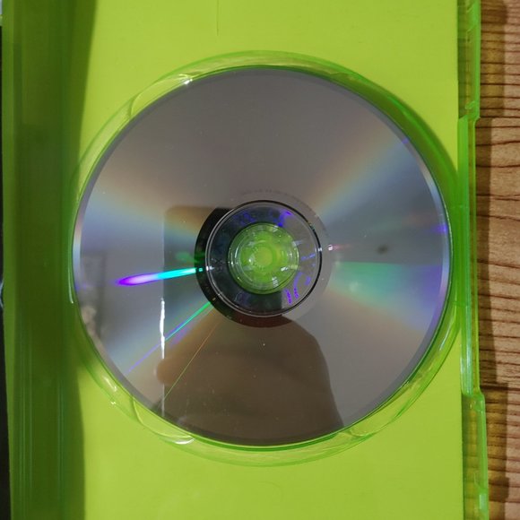 Resident Evil 5 XBOX 360 game (CIB) - Picture 3 of 5